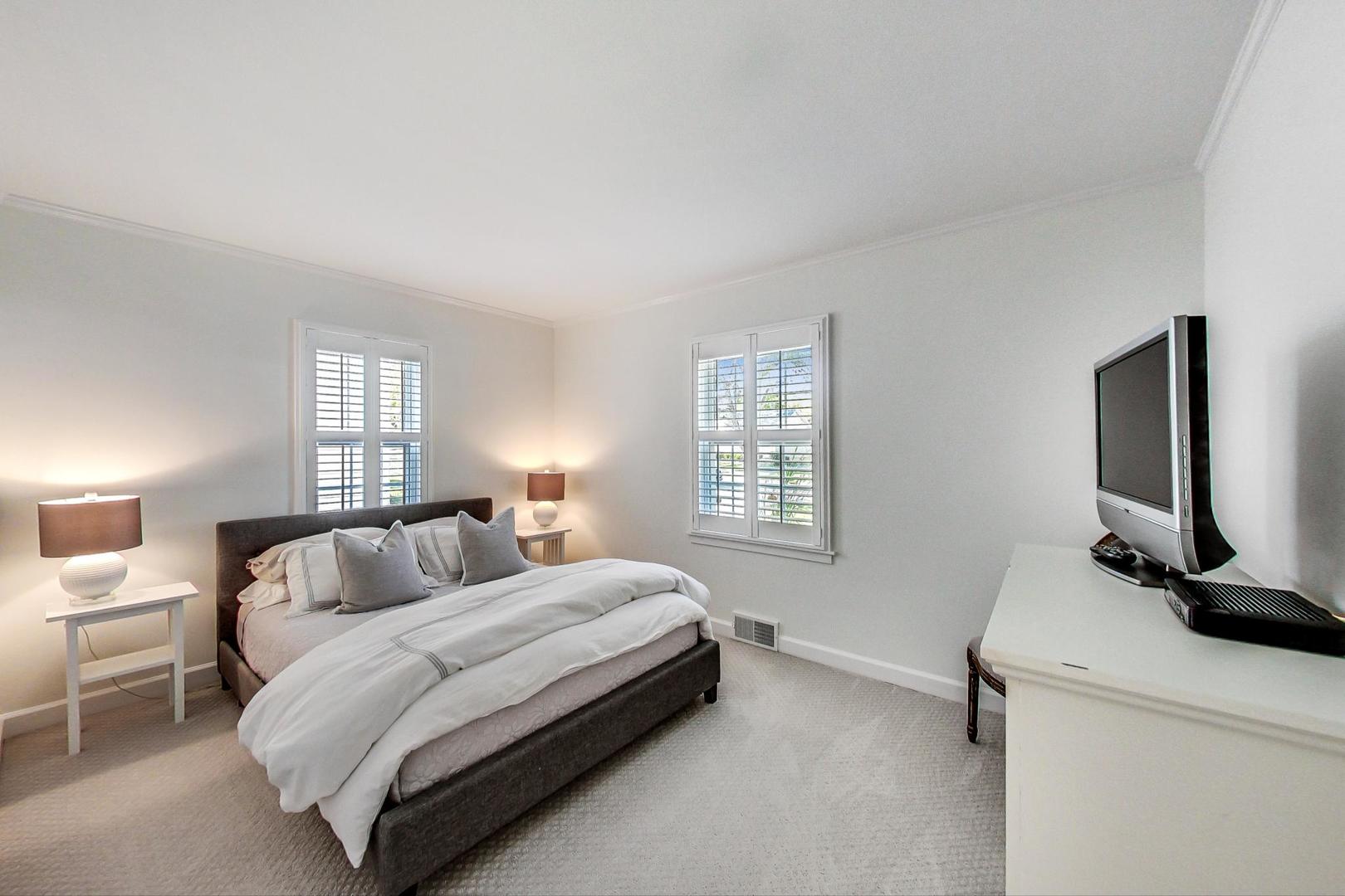 385 Grandview Avenue