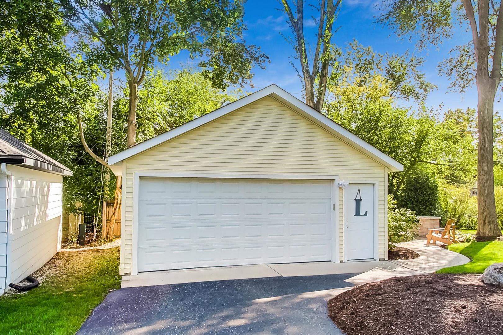 385 Grandview Avenue