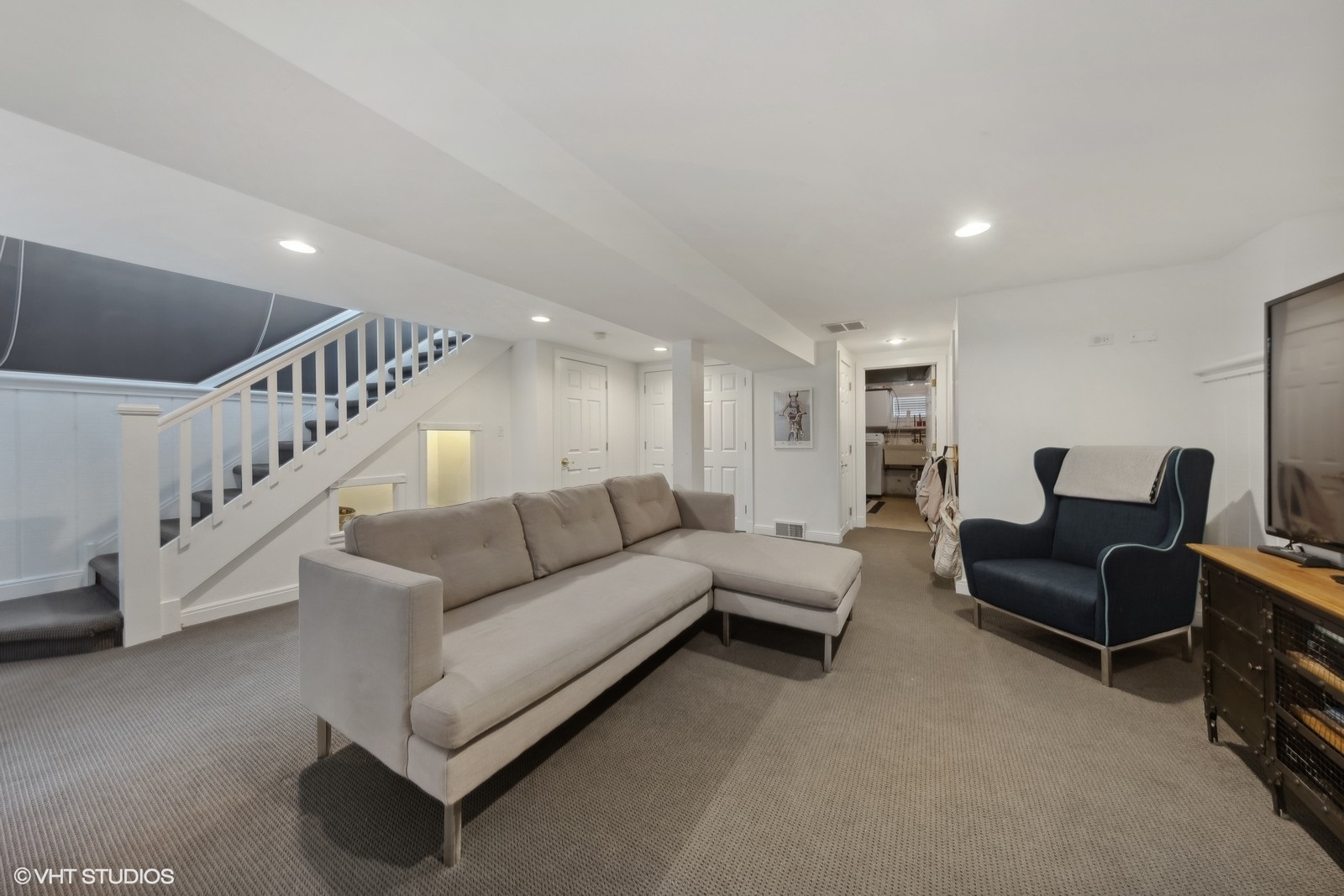 42 S Monroe Street