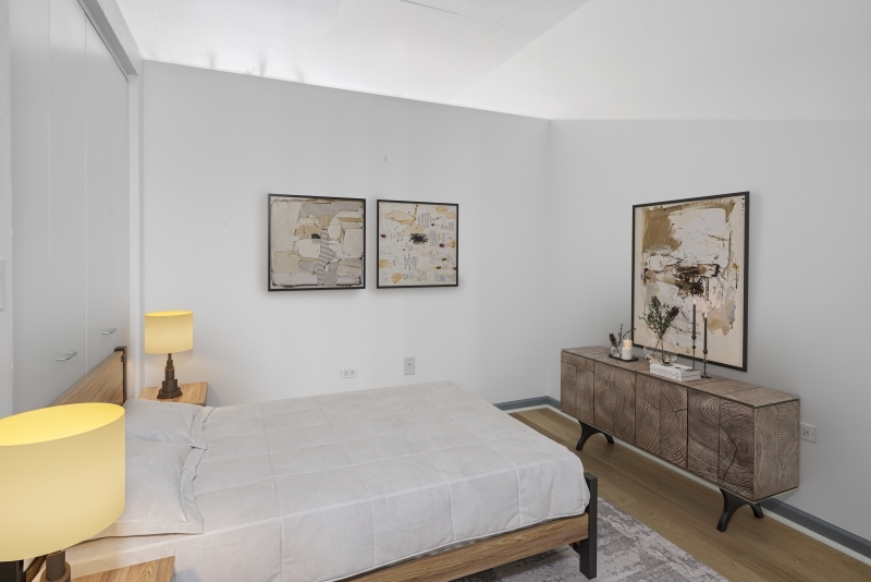 125 E 13th Street Unit: 709