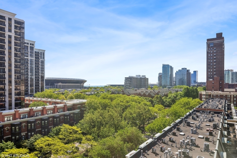 125 E 13th Street Unit: 709