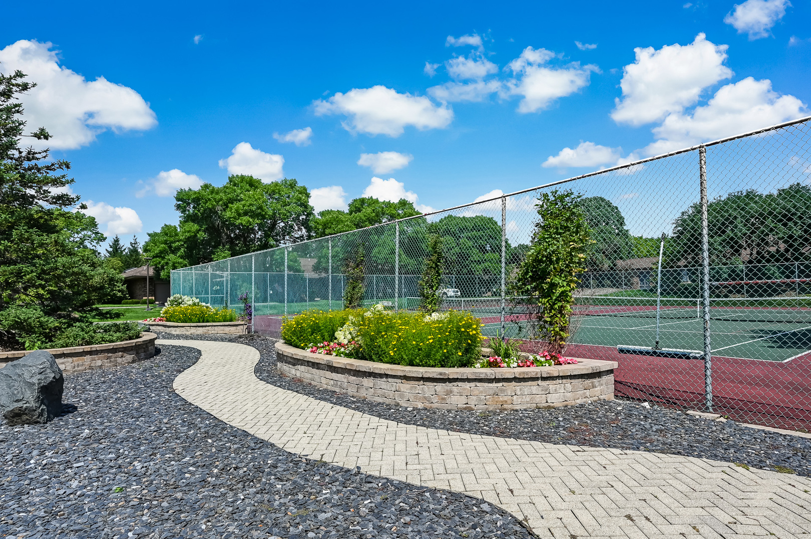 1401 BURR OAK Road Unit: 106C
