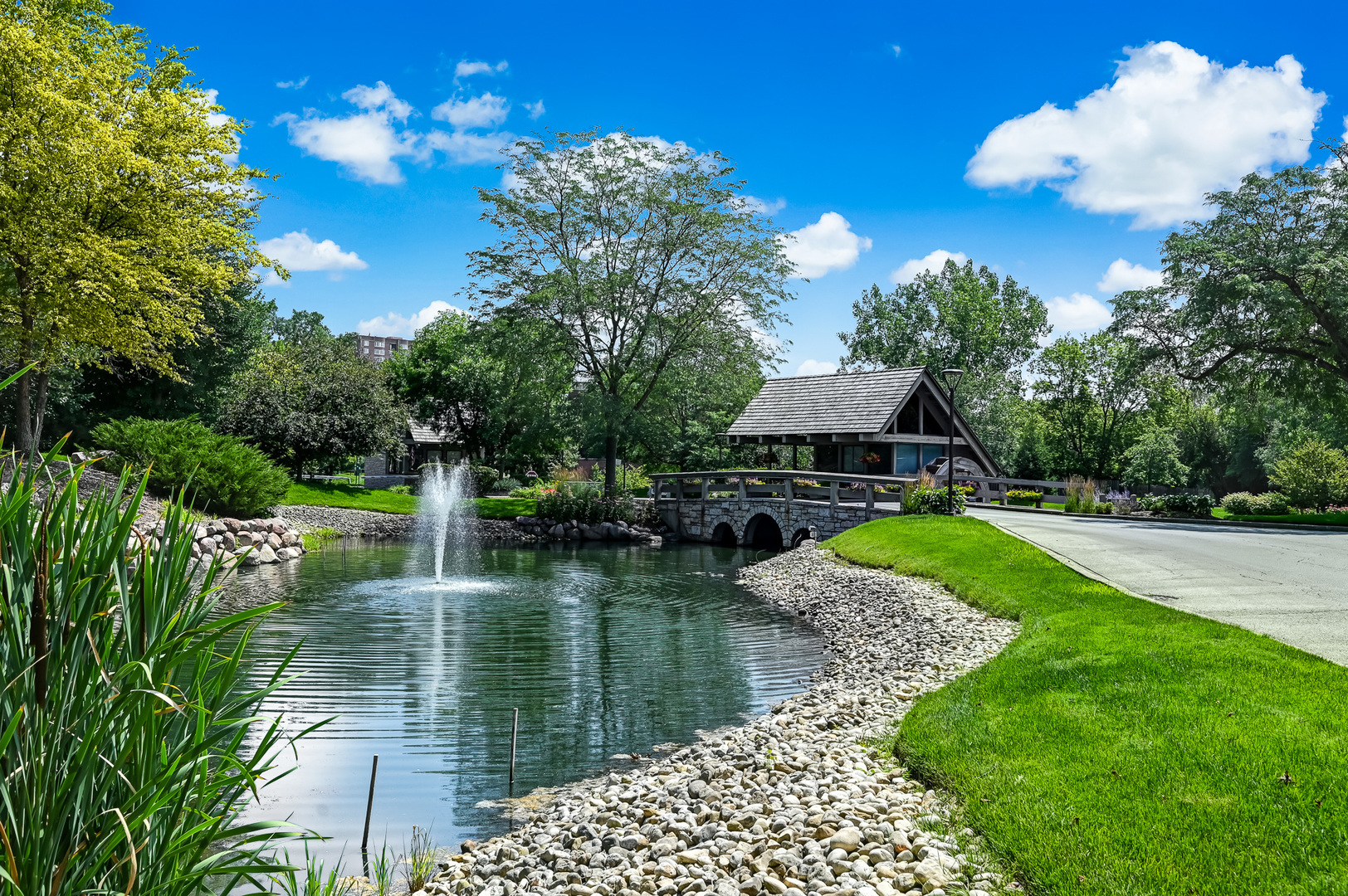 1401 BURR OAK Road Unit: 106C