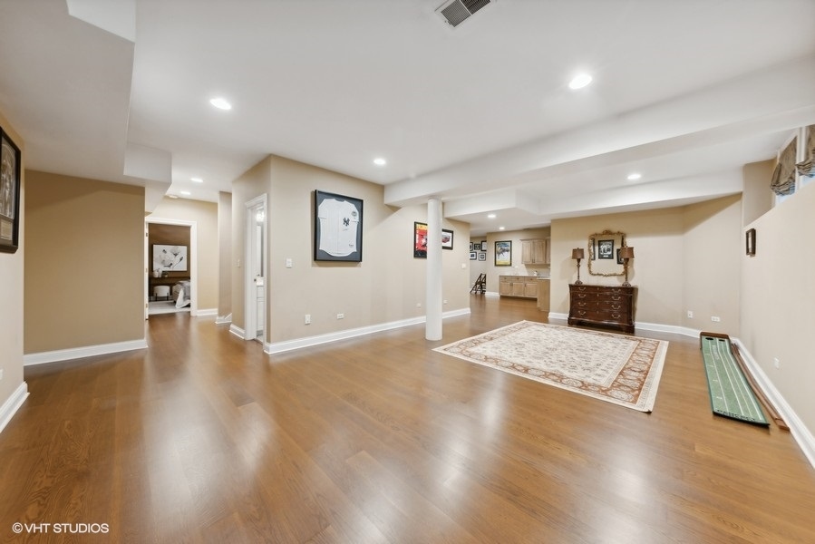 218 W 4th Street