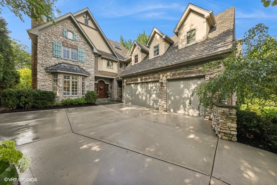 218 W 4th Street