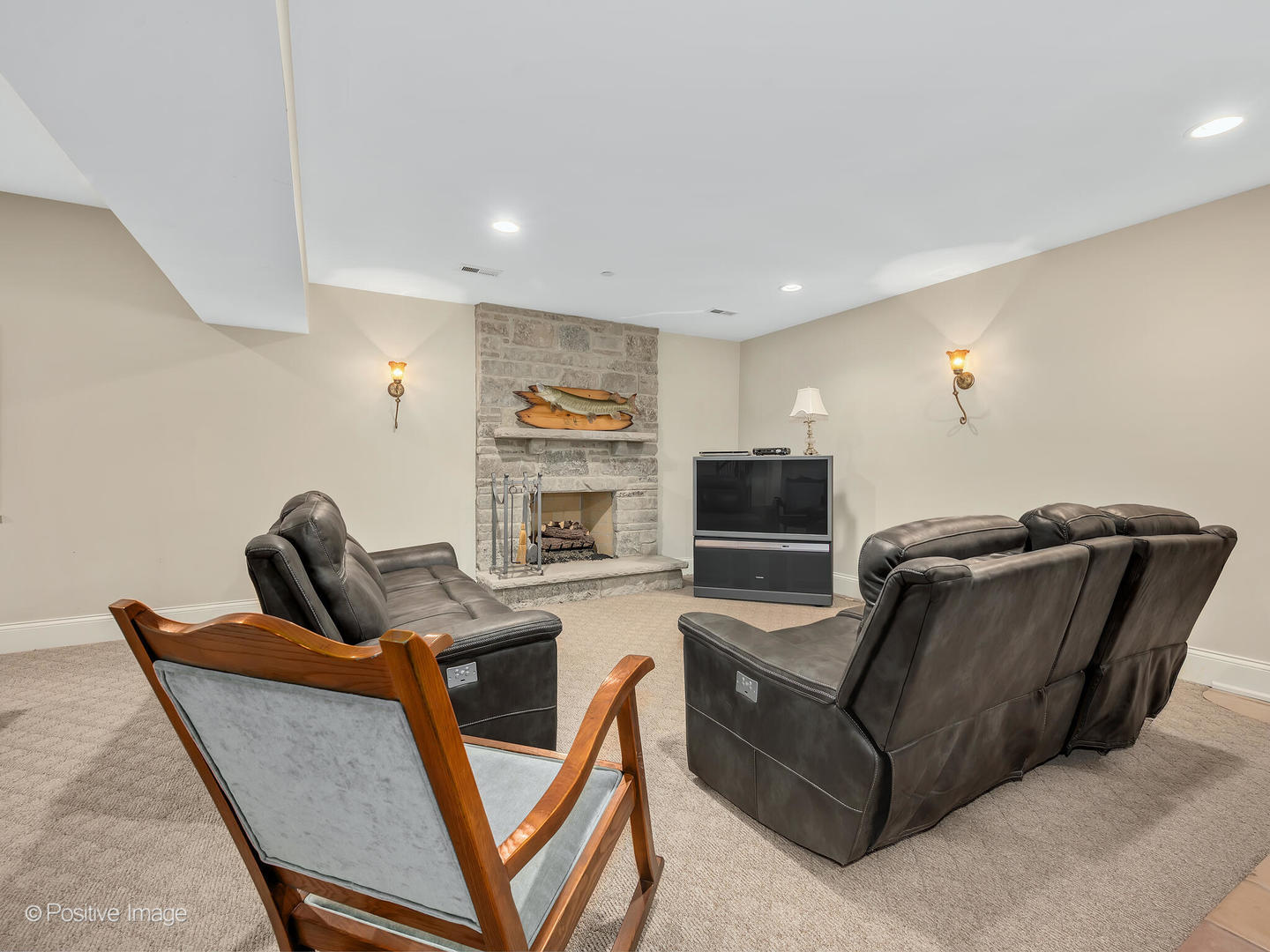 119 Iroquois Drive