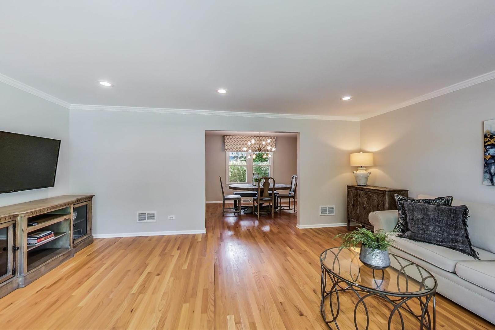 731 Town Place
