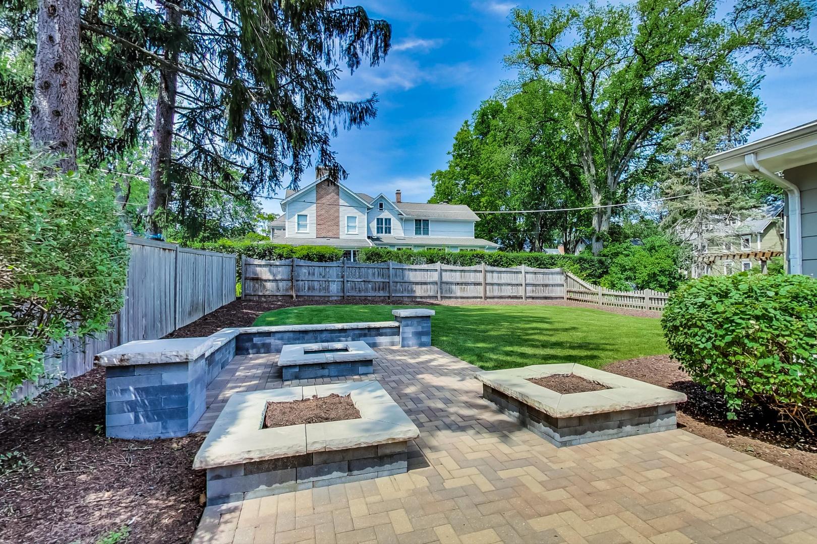 731 Town Place