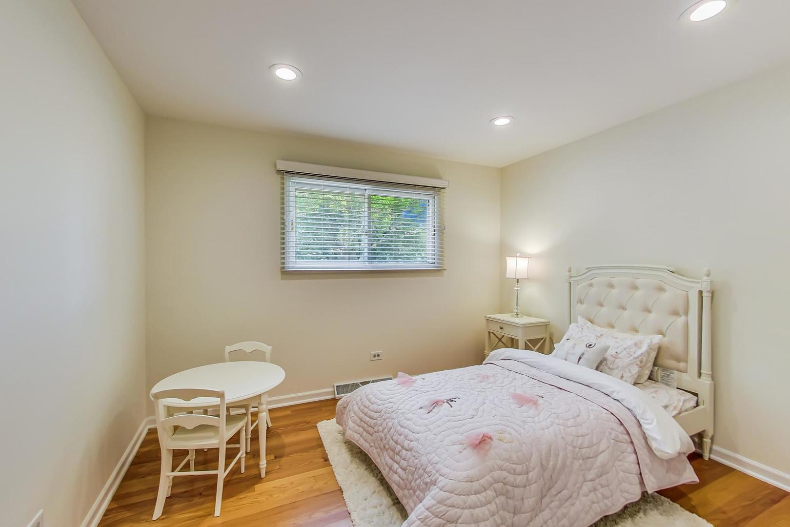 731 Town Place