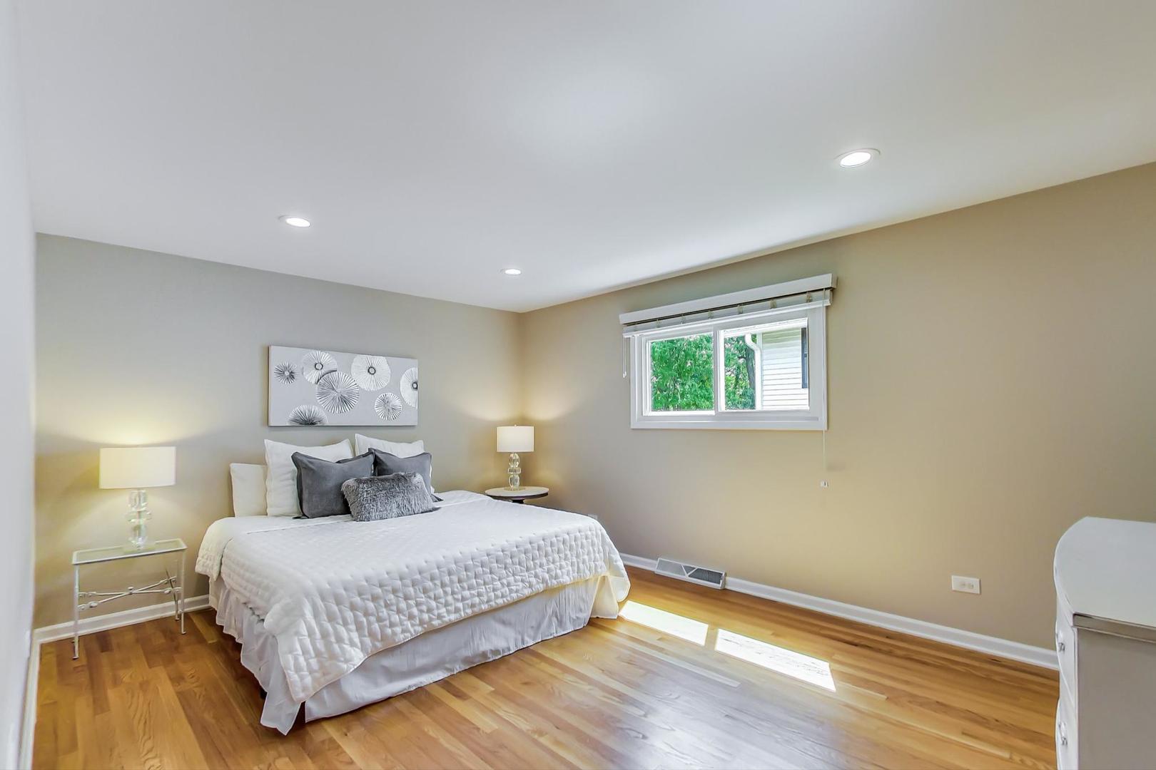 731 Town Place
