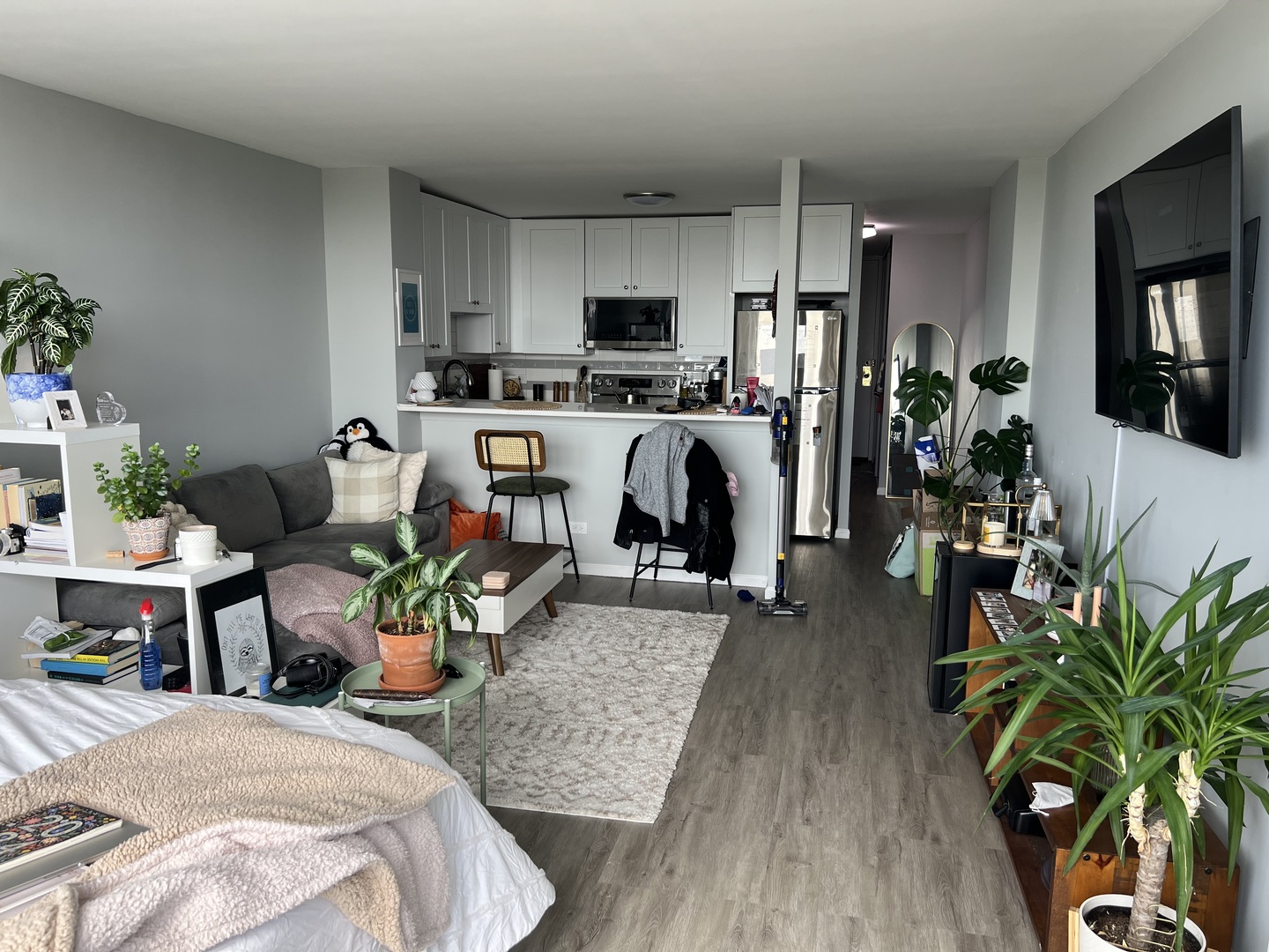 1636 N WELLS Street Unit: 2112
