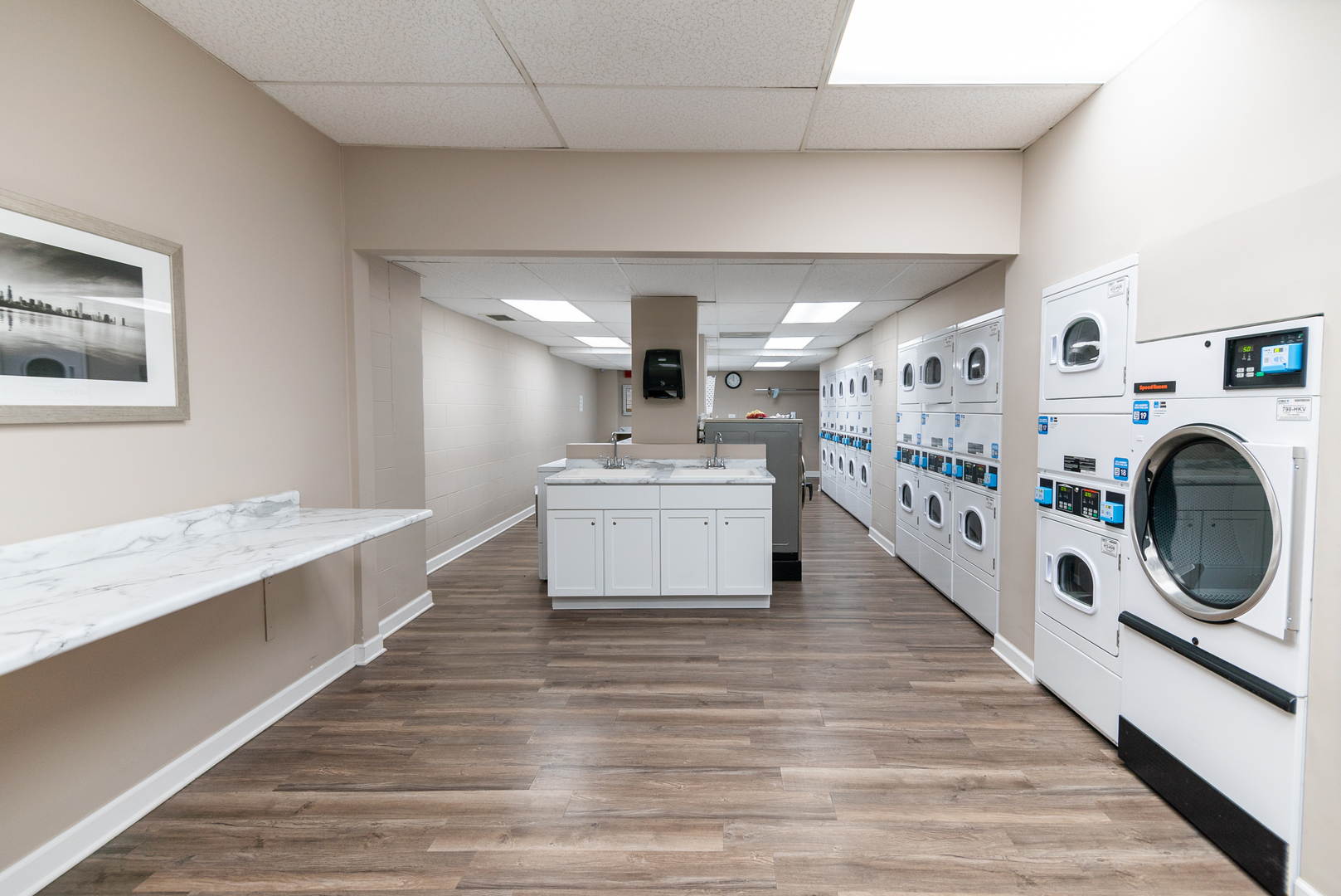 1636 N WELLS Street Unit: 2112