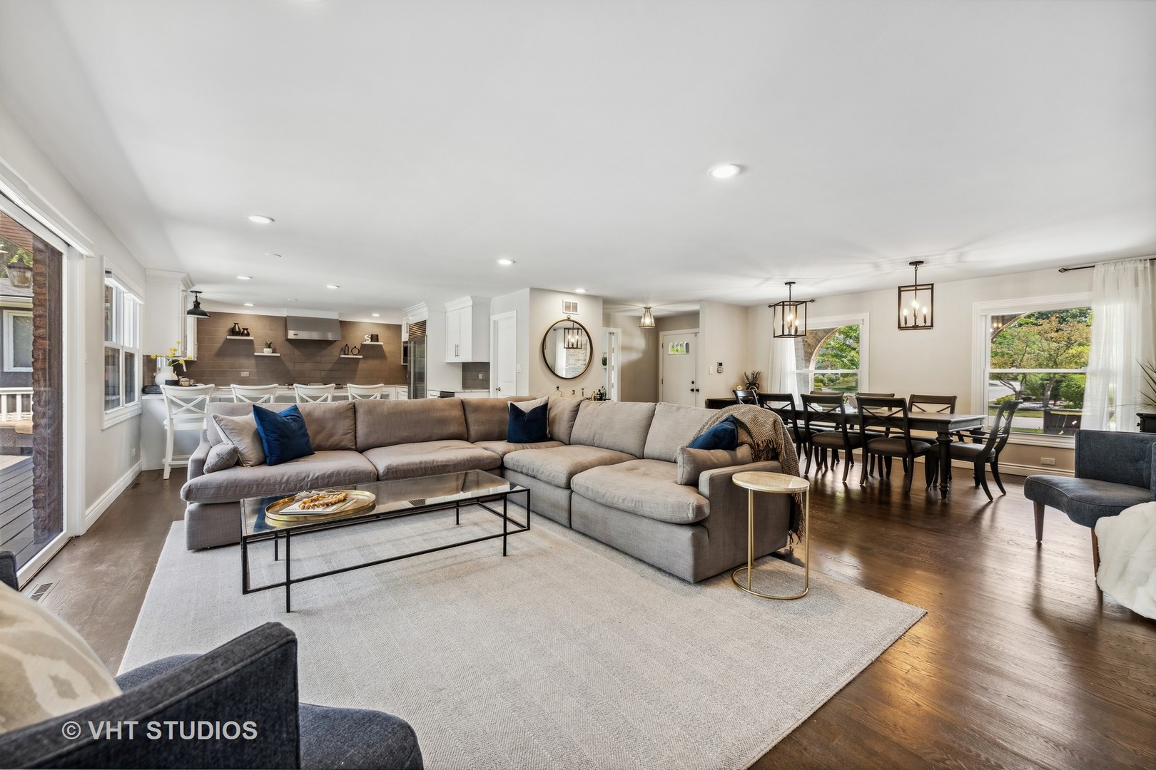 8460 Dolfor Cove