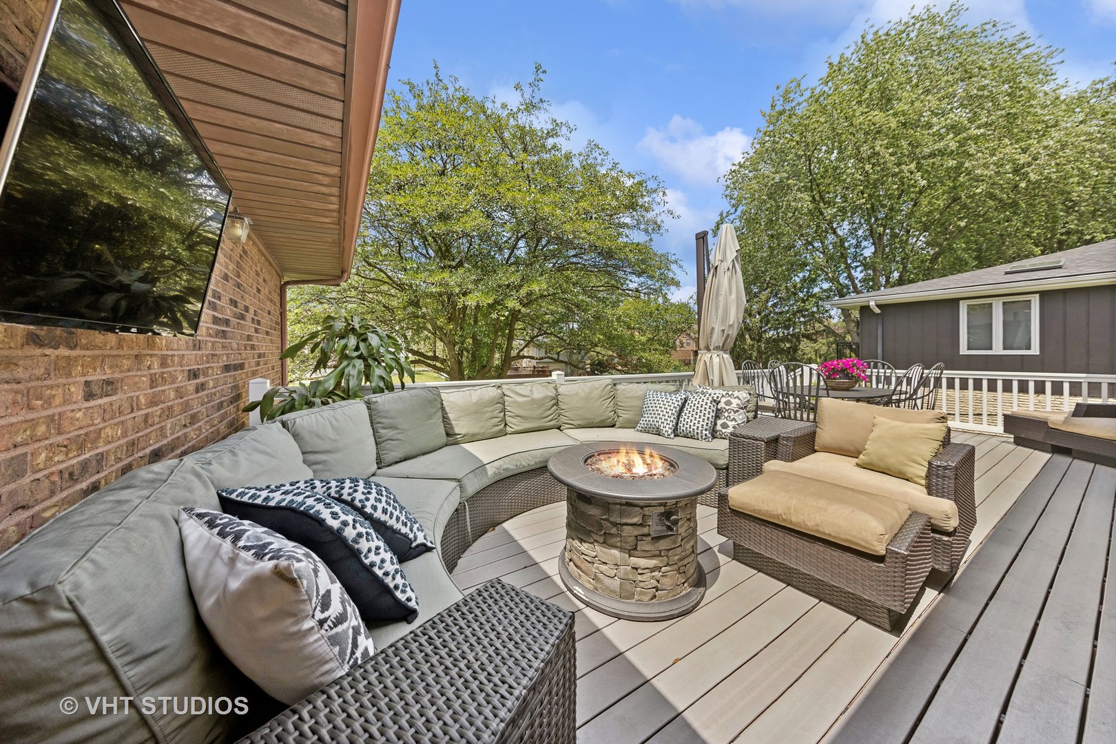 8460 Dolfor Cove