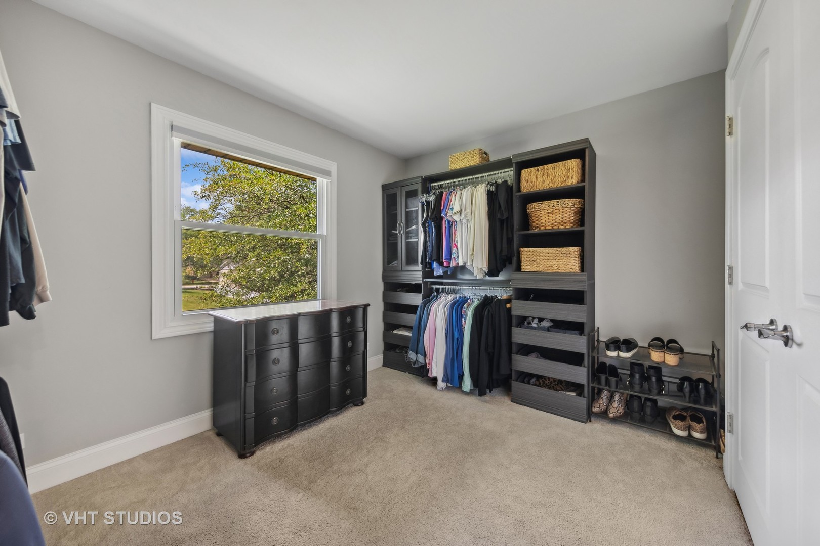 8460 Dolfor Cove