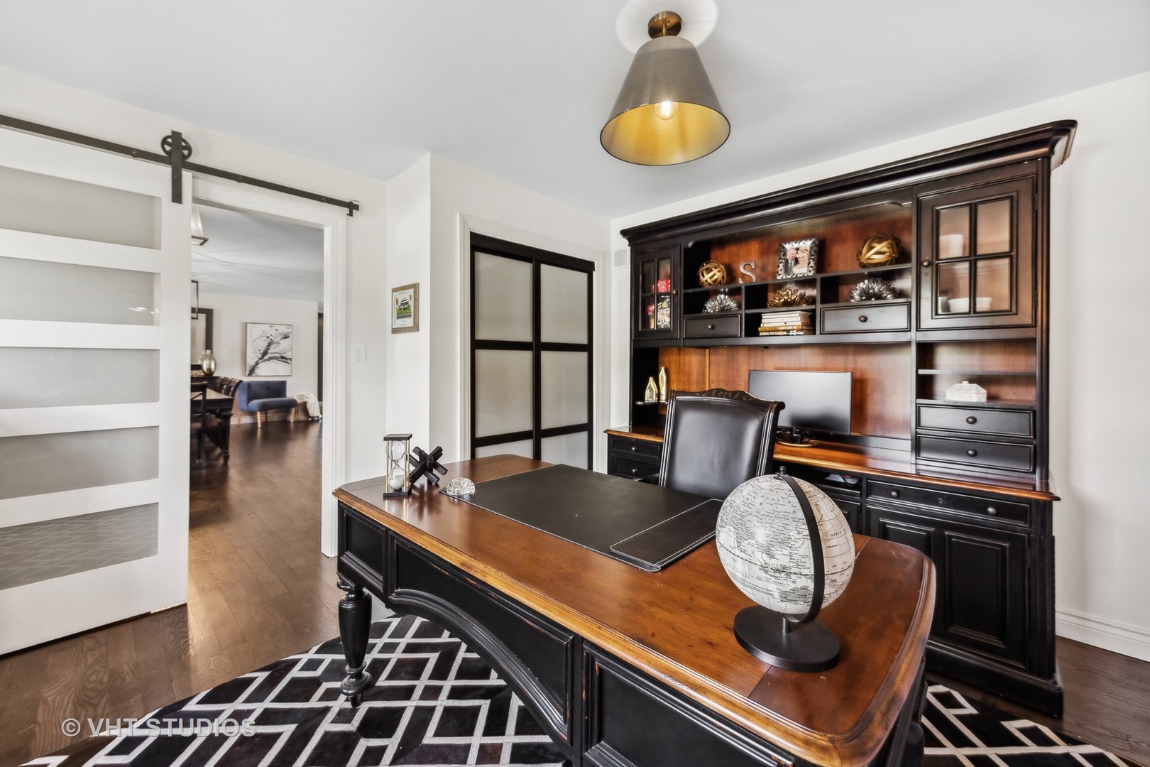 8460 Dolfor Cove