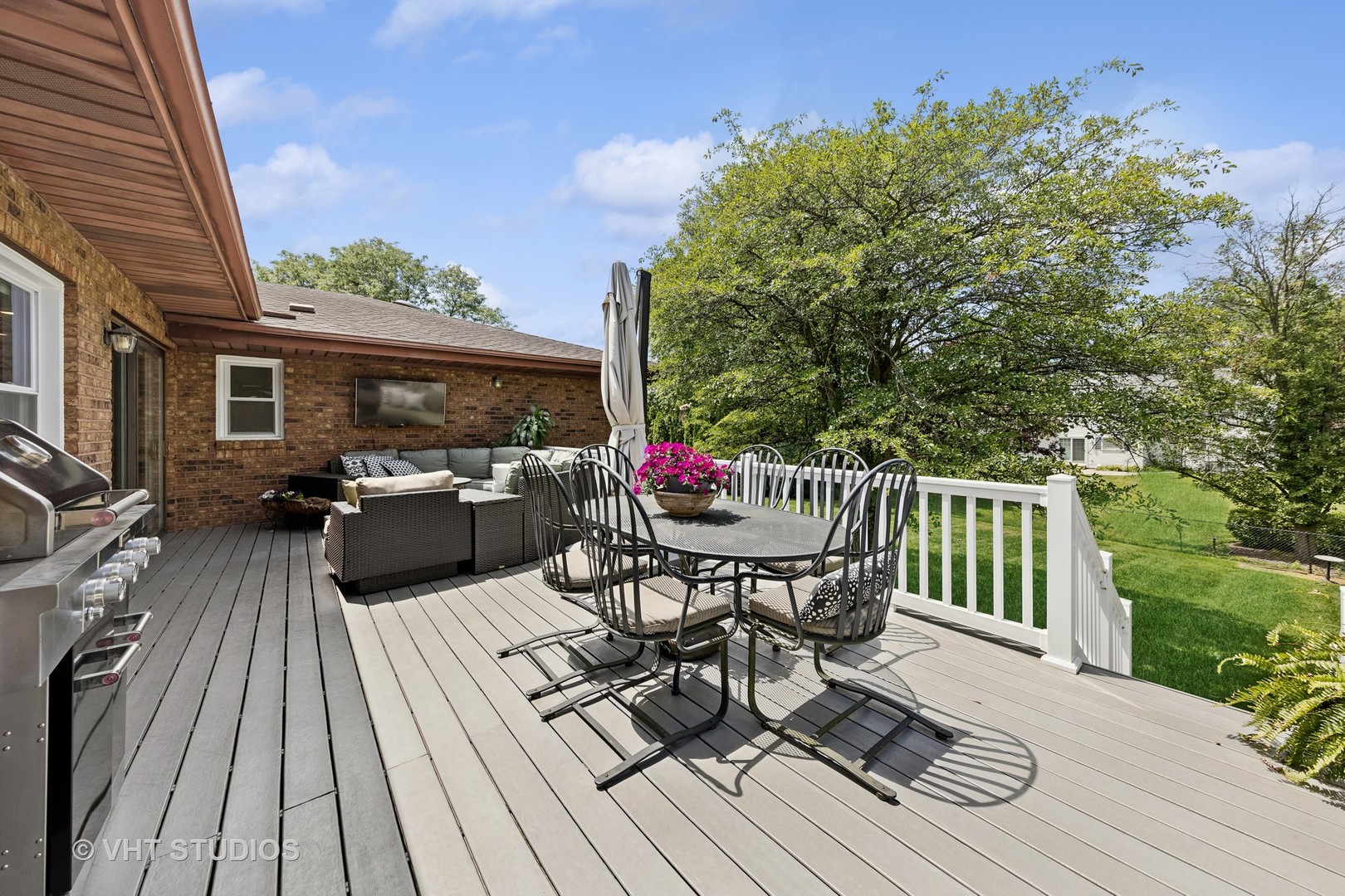 8460 Dolfor Cove