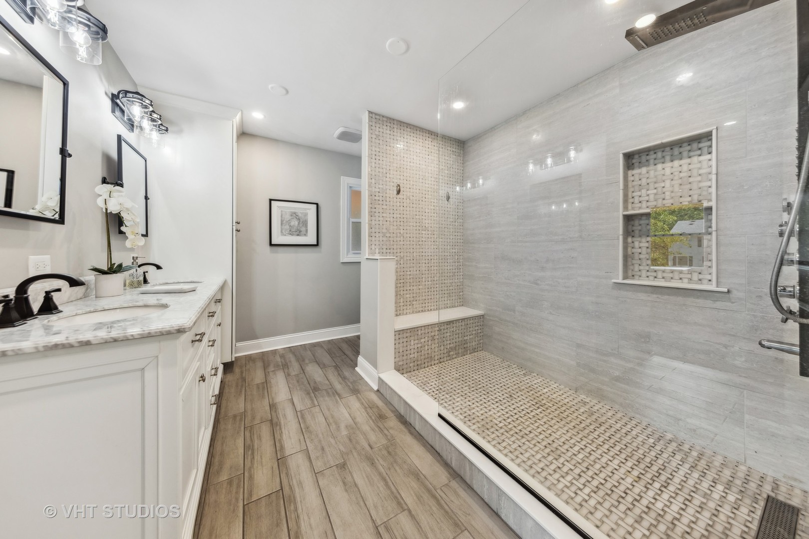 8460 Dolfor Cove
