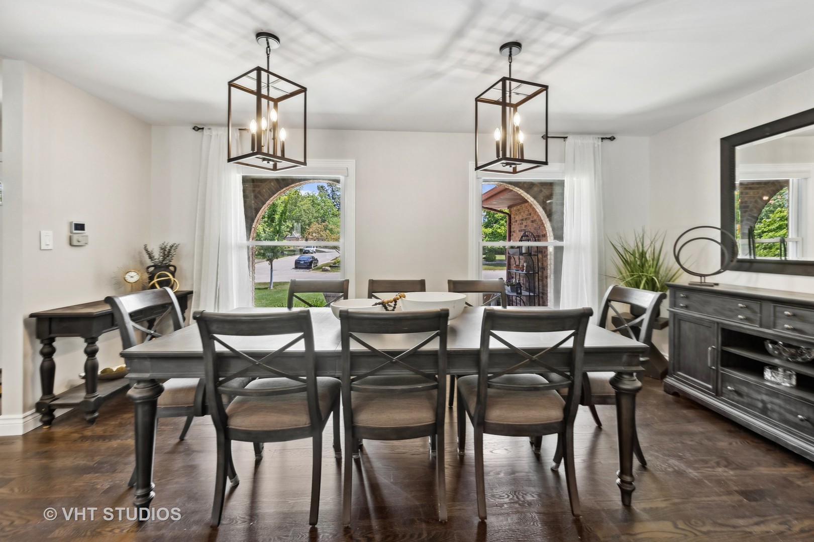 8460 Dolfor Cove