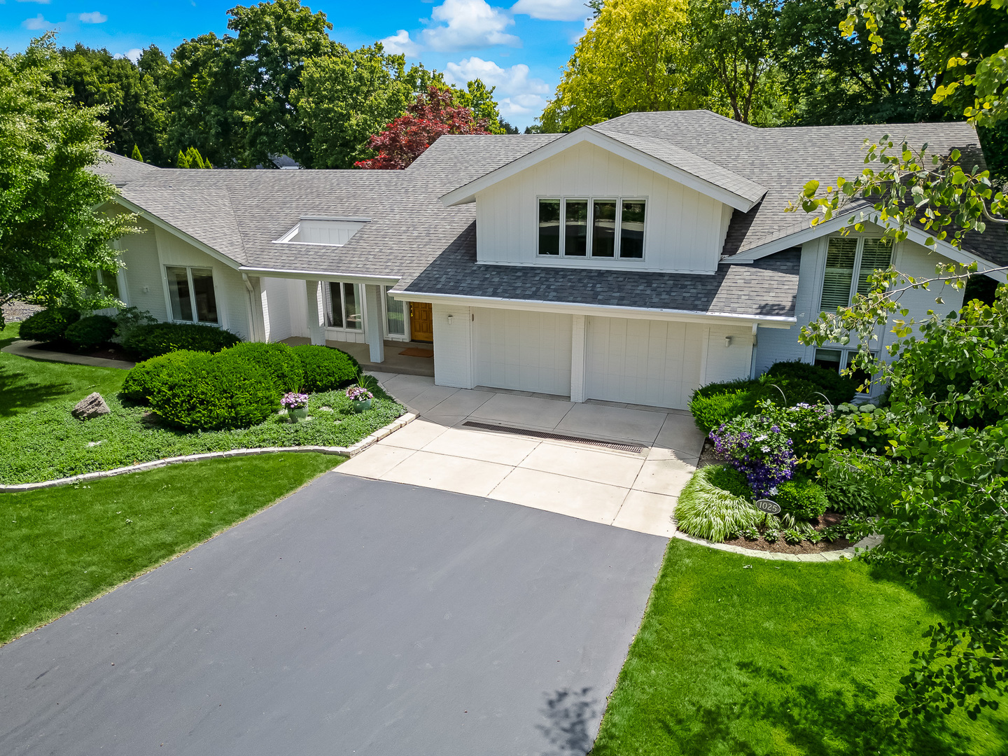 1025 Laurie Lane
