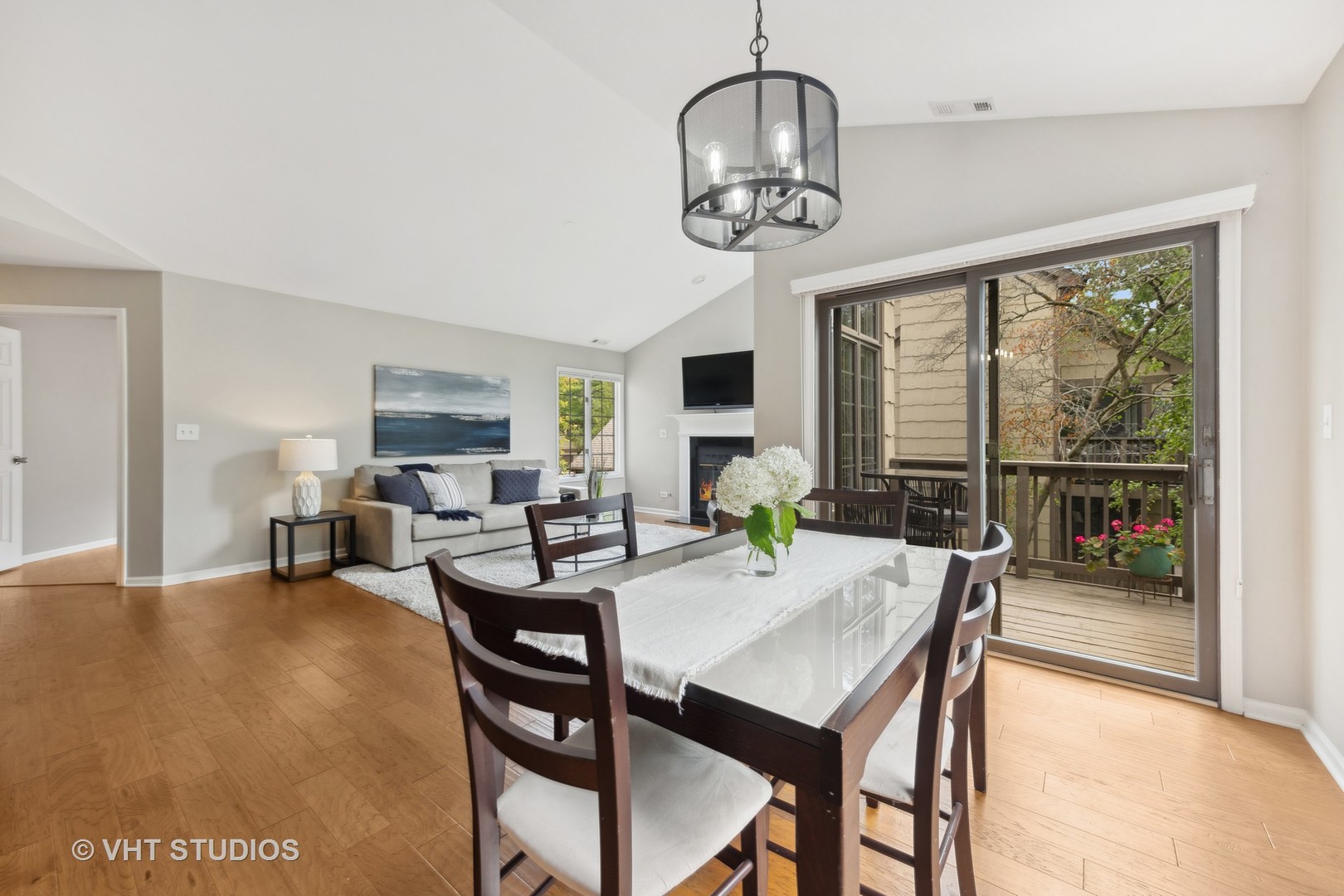1121 Foxtail Court Unit: 1121