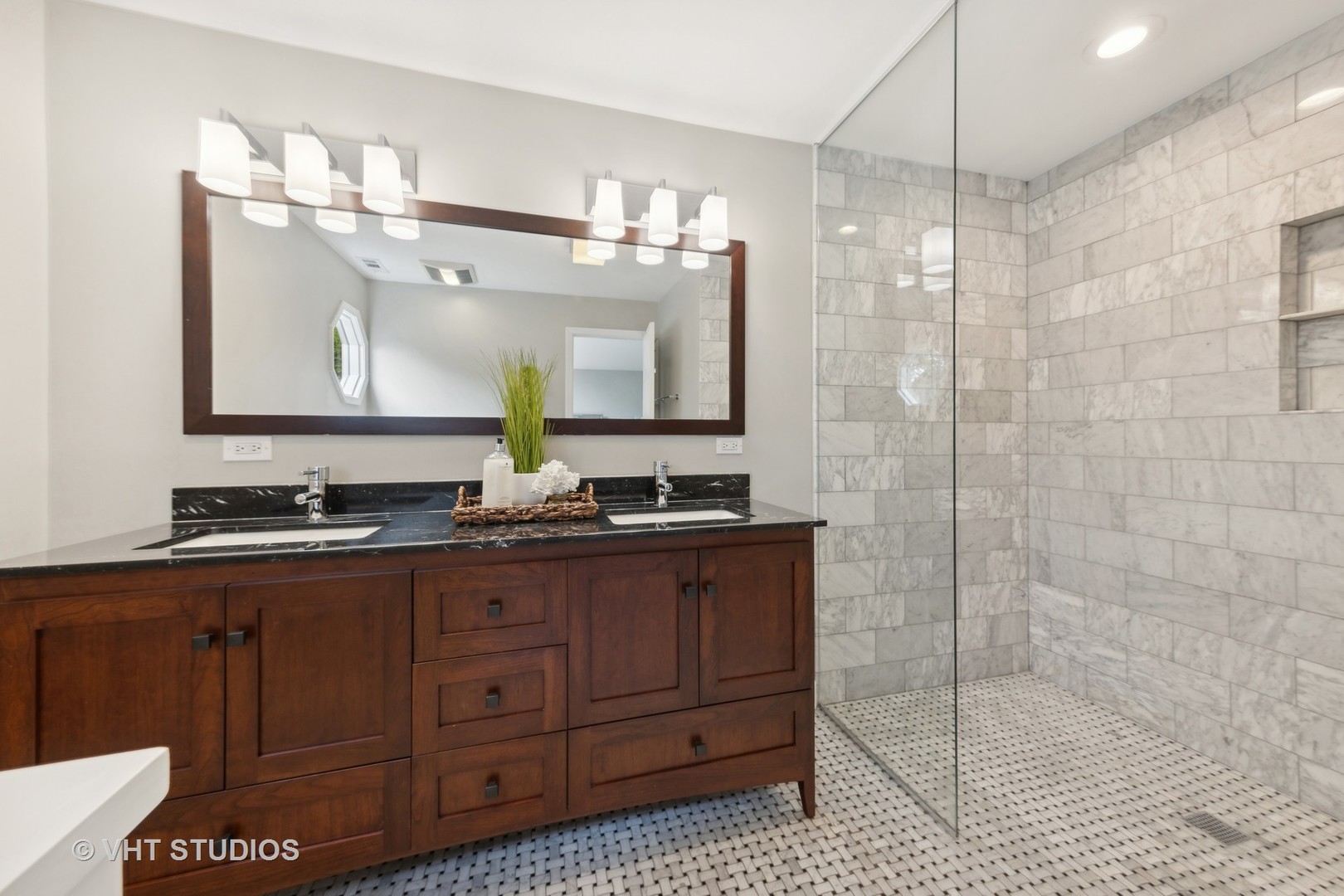 1121 Foxtail Court Unit: 1121