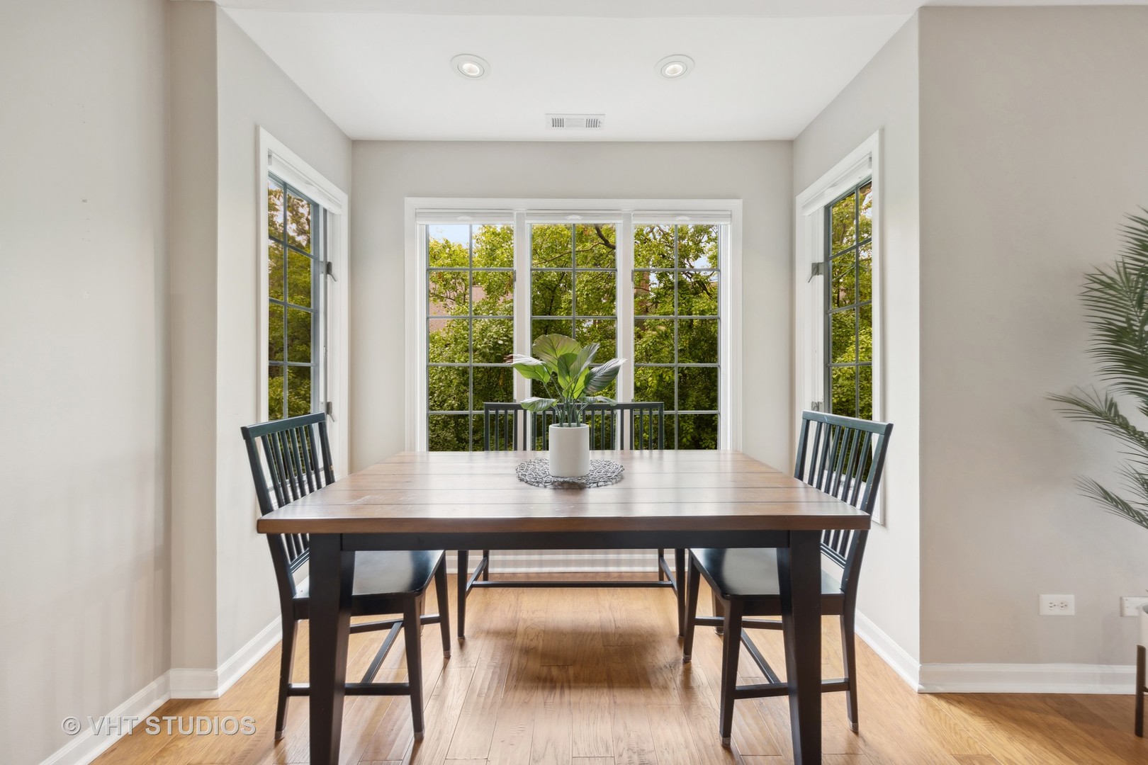 1121 Foxtail Court Unit: 1121