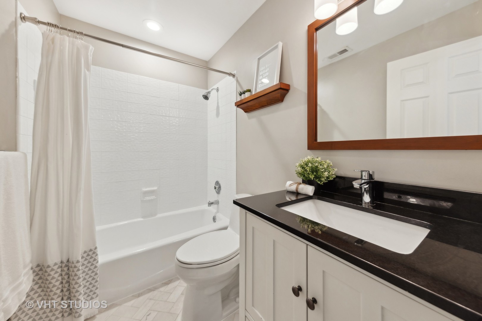 1121 Foxtail Court Unit: 1121