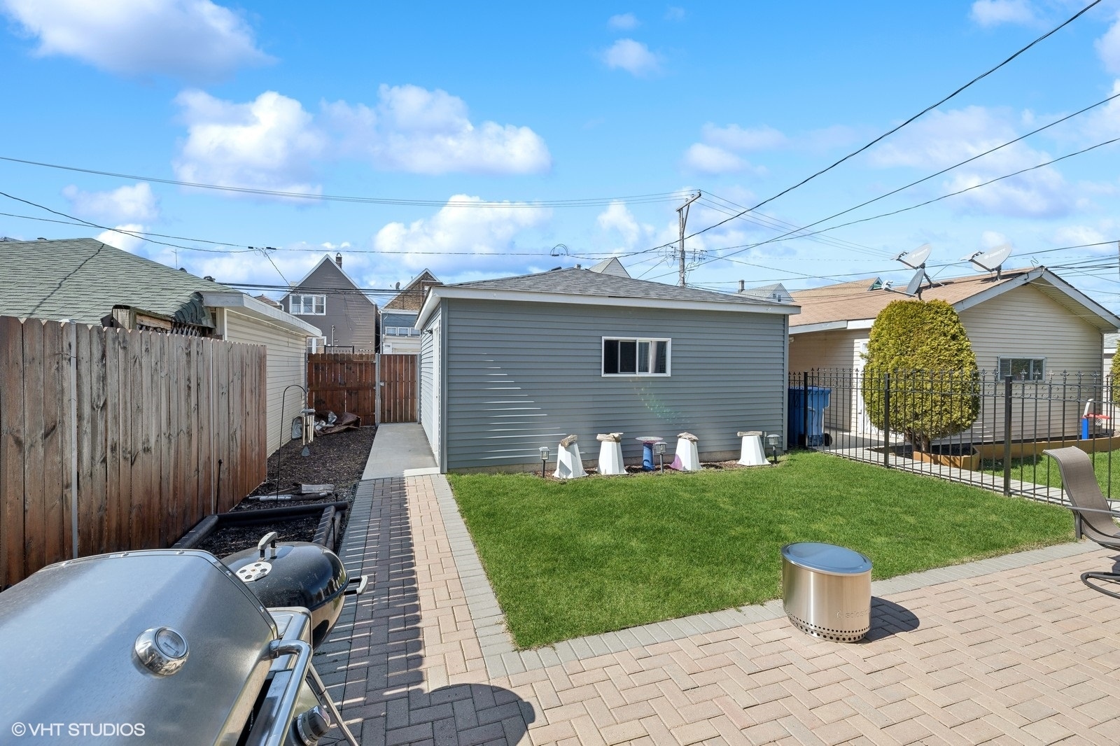 1708 N Harding Avenue