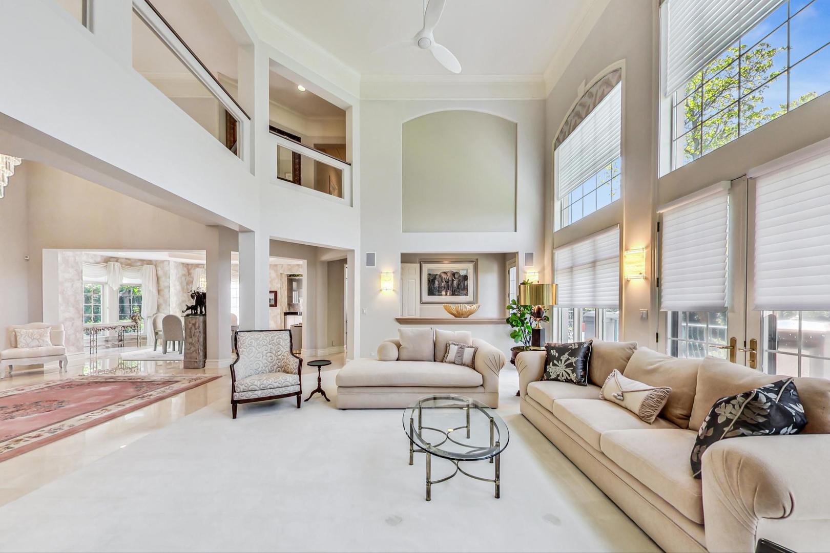 82 Breakenridge Farm