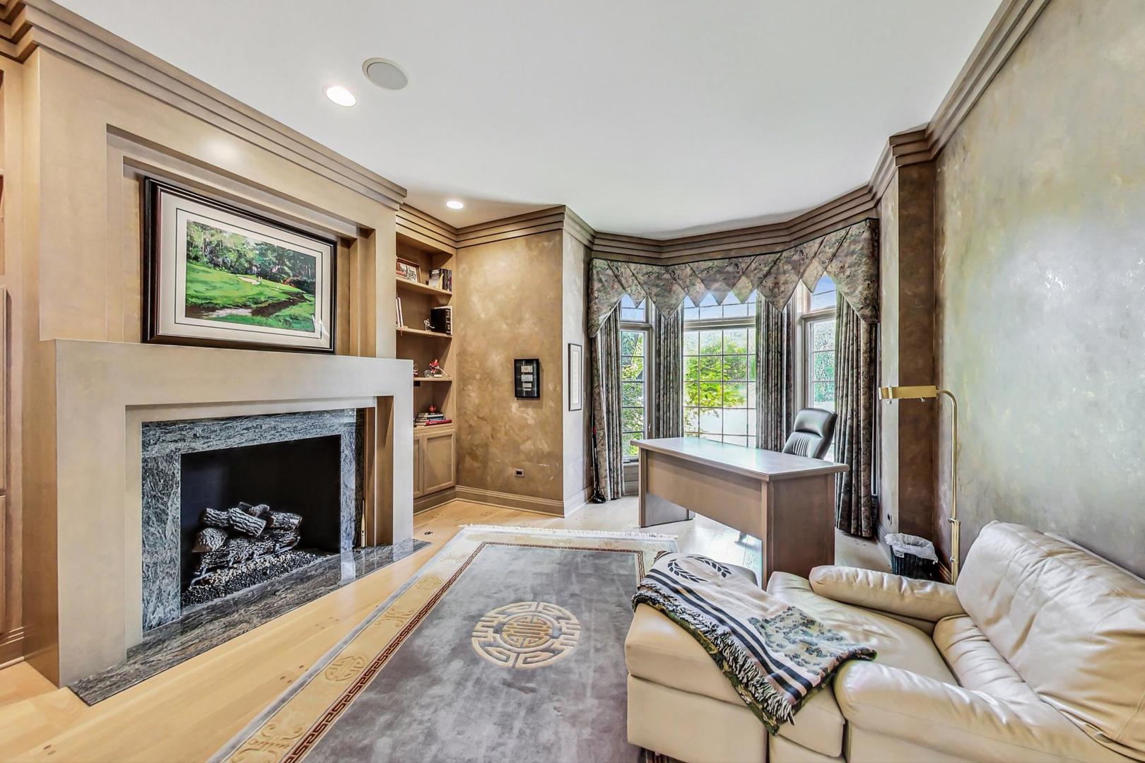 82 Breakenridge Farm