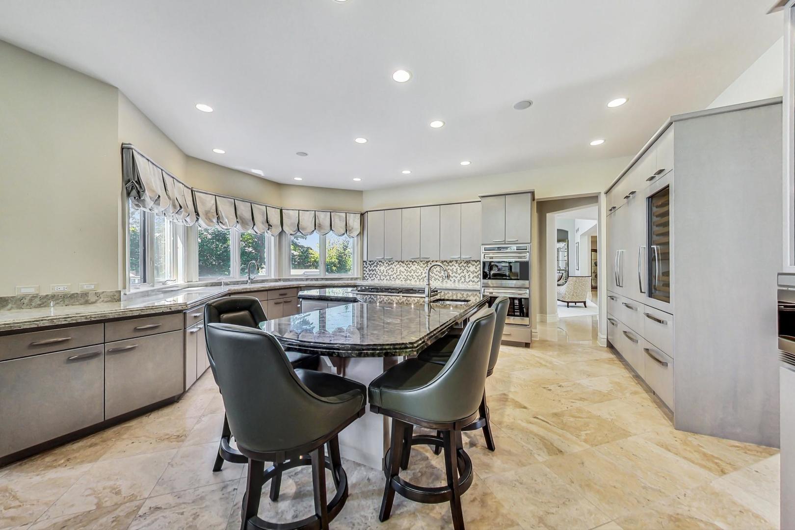 82 Breakenridge Farm