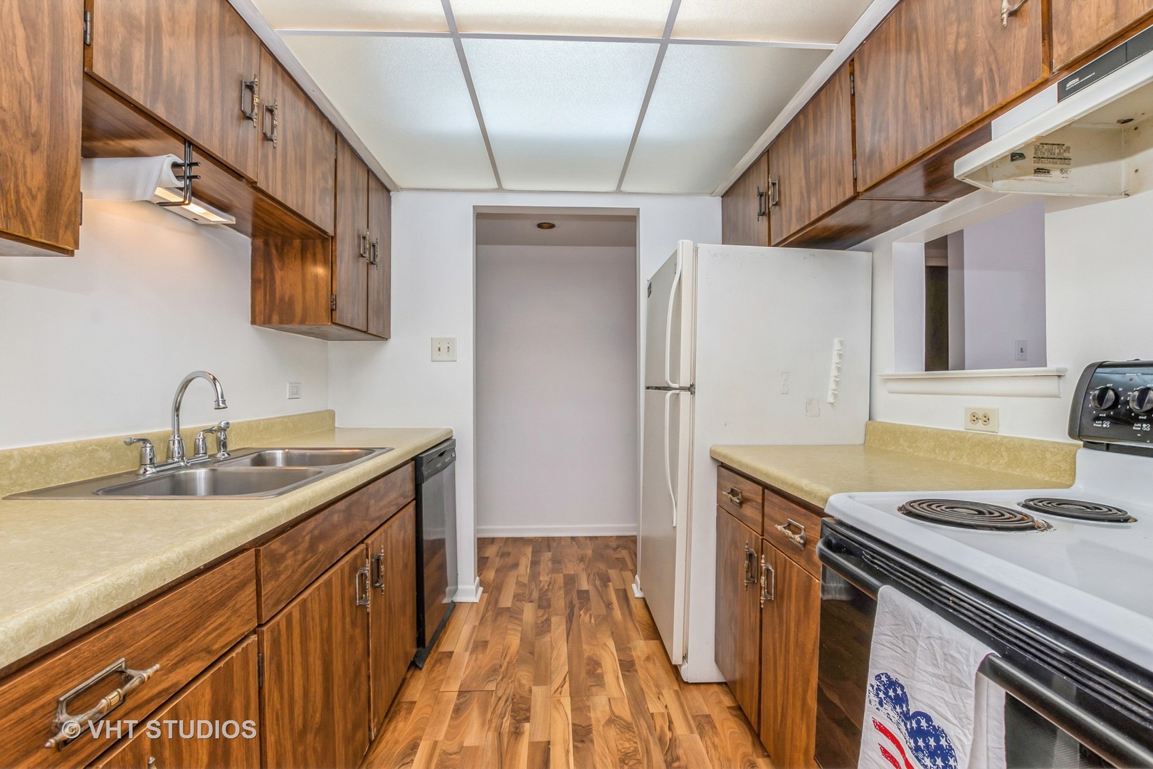 12825 S Kenneth Avenue Unit: D6