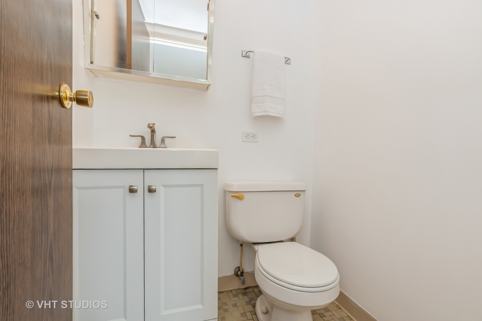 12825 S Kenneth Avenue Unit: D6
