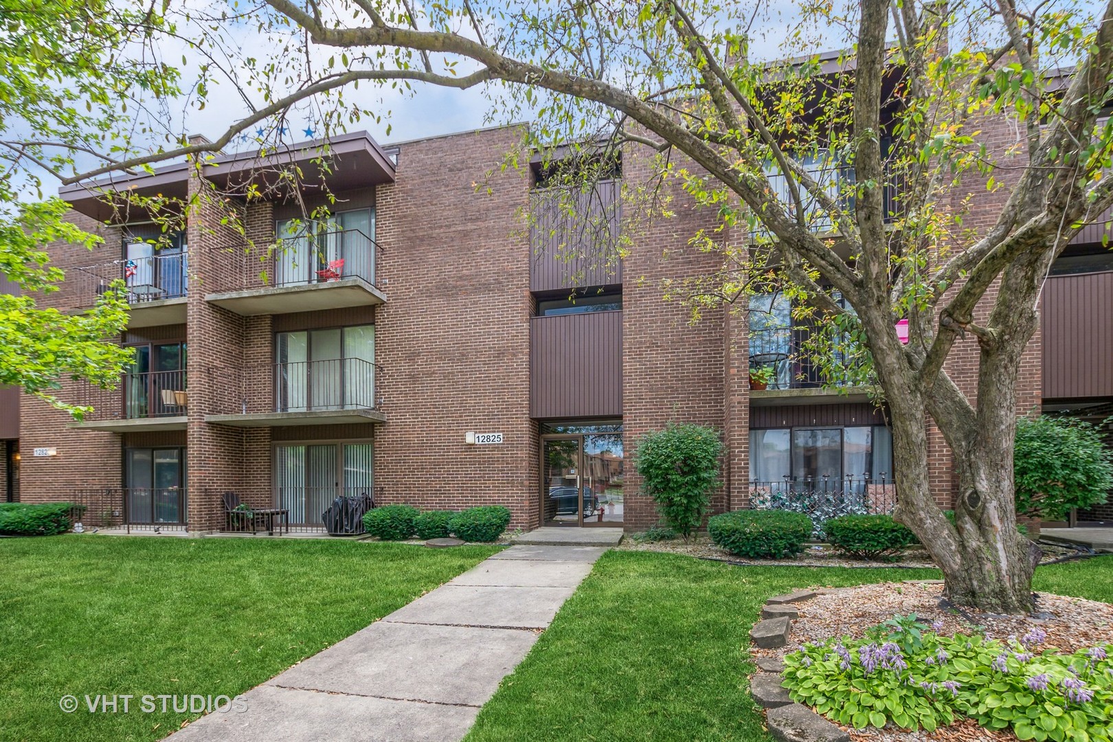 12825 S Kenneth Avenue Unit: D6