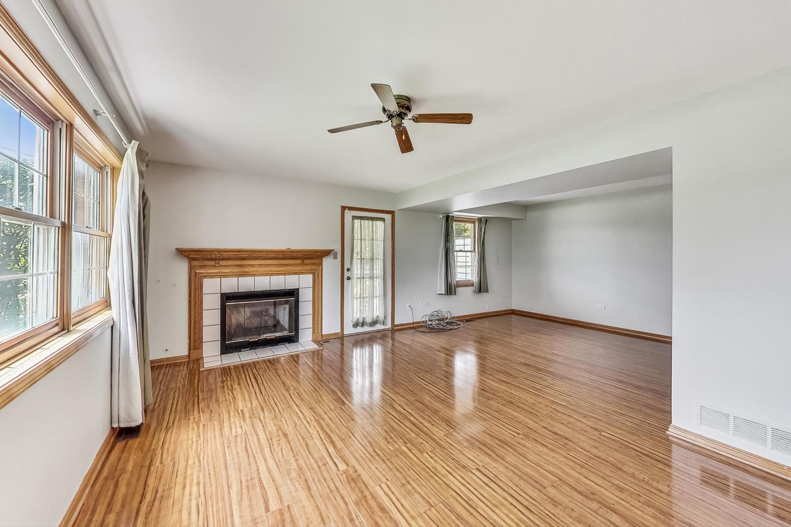 10083 Cambridge Drive Unit: F