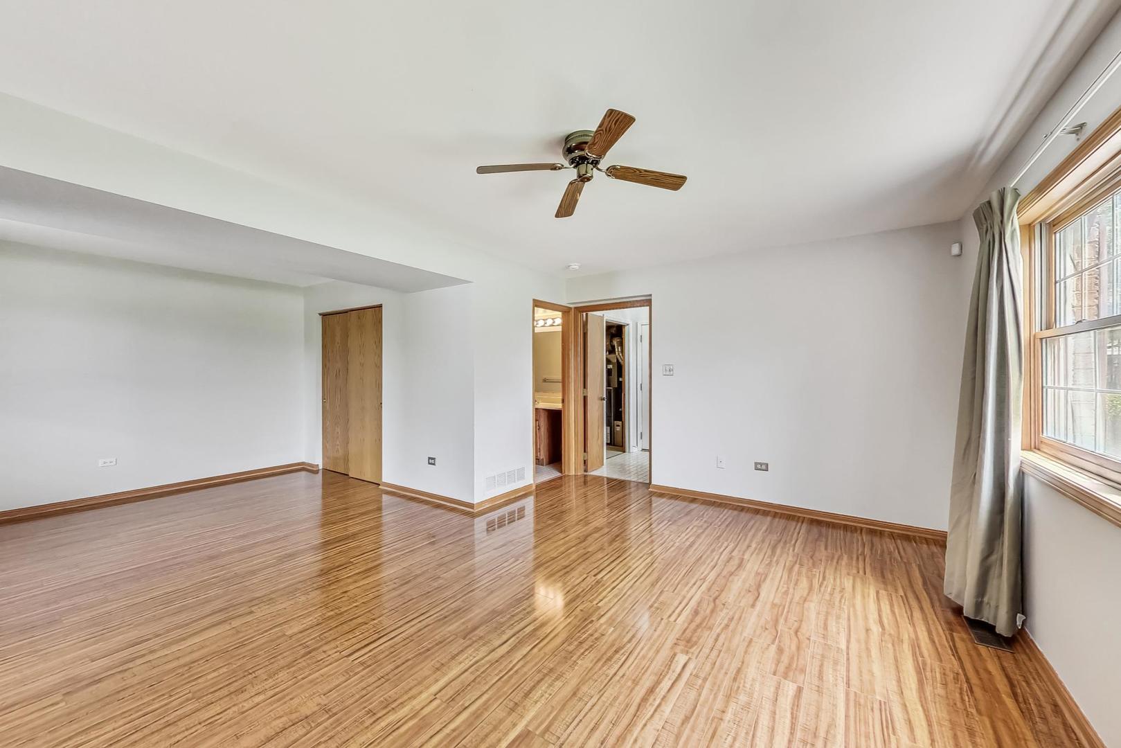 10083 Cambridge Drive Unit: F