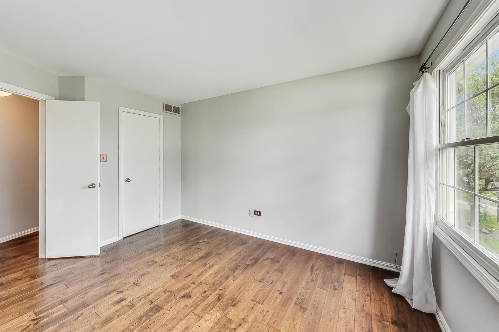 10083 Cambridge Drive Unit: F