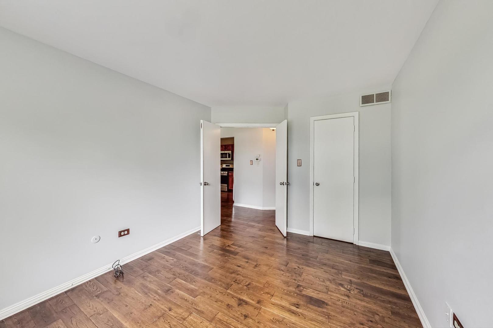 10083 Cambridge Drive Unit: F