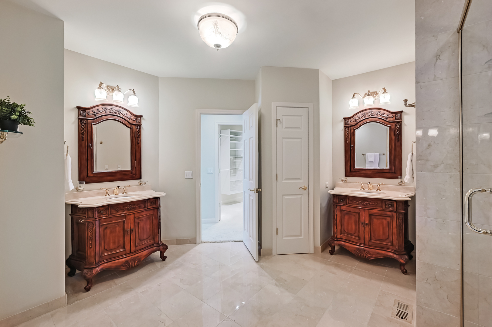 20 Stonehenge Court