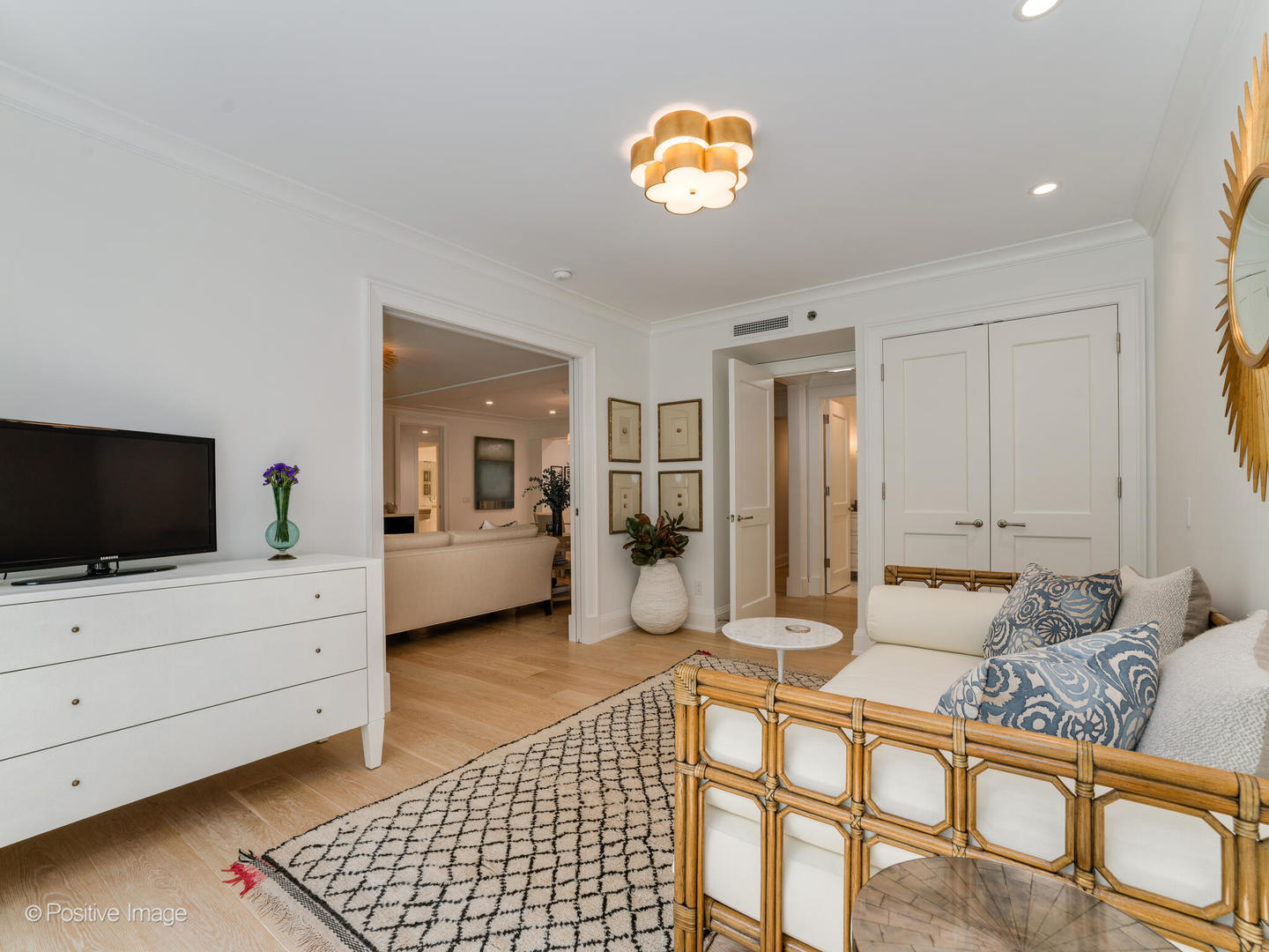 270 E Pearson Street Unit: 303