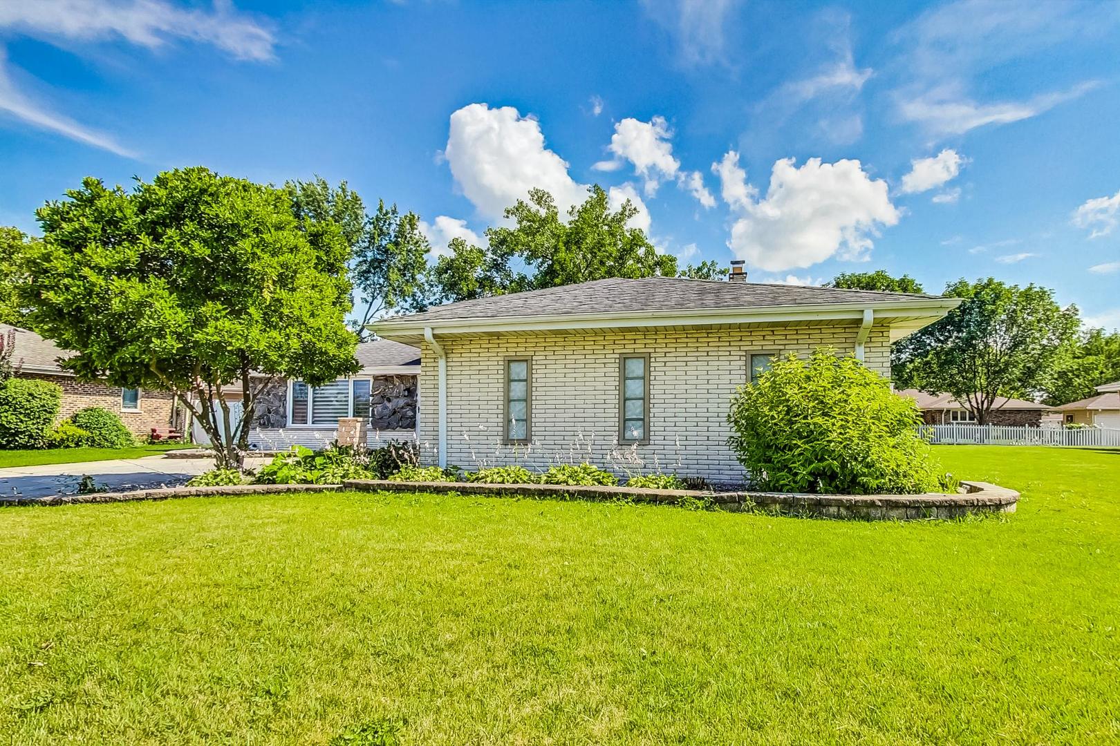 7833 Sycamore Drive