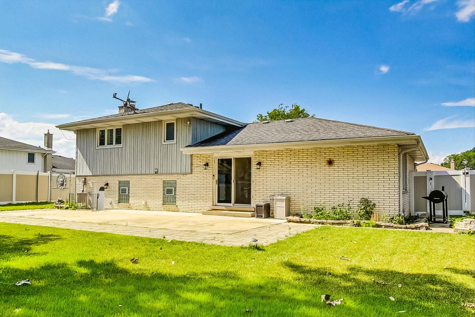 7833 Sycamore Drive