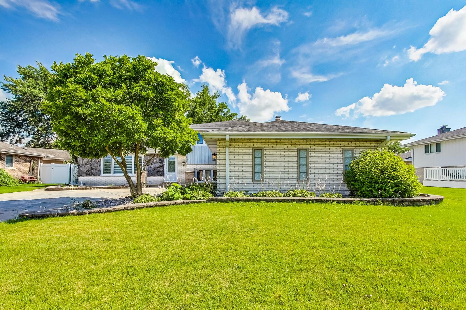 7833 Sycamore Drive