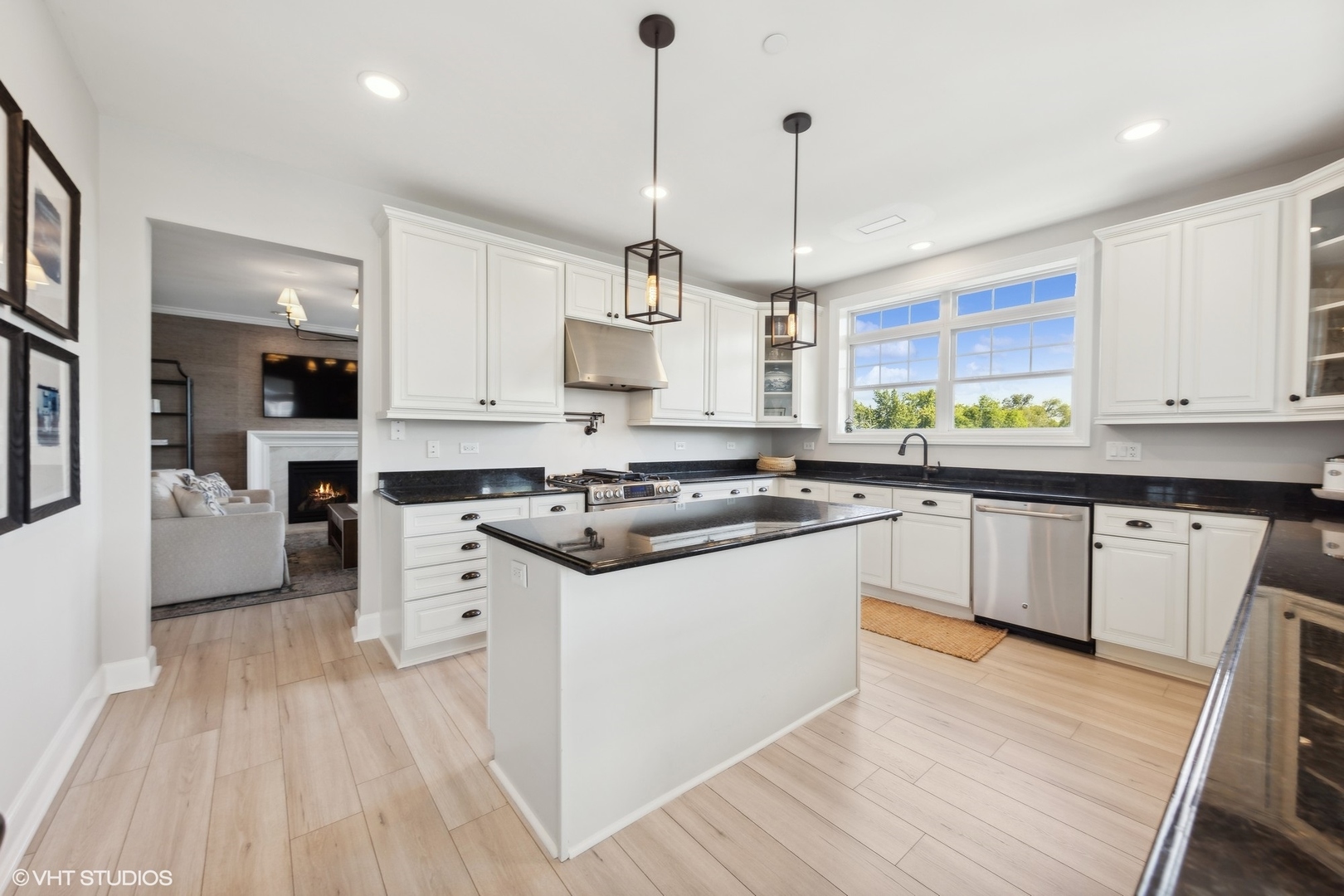 8 E KENNEDY Lane Unit: 308
