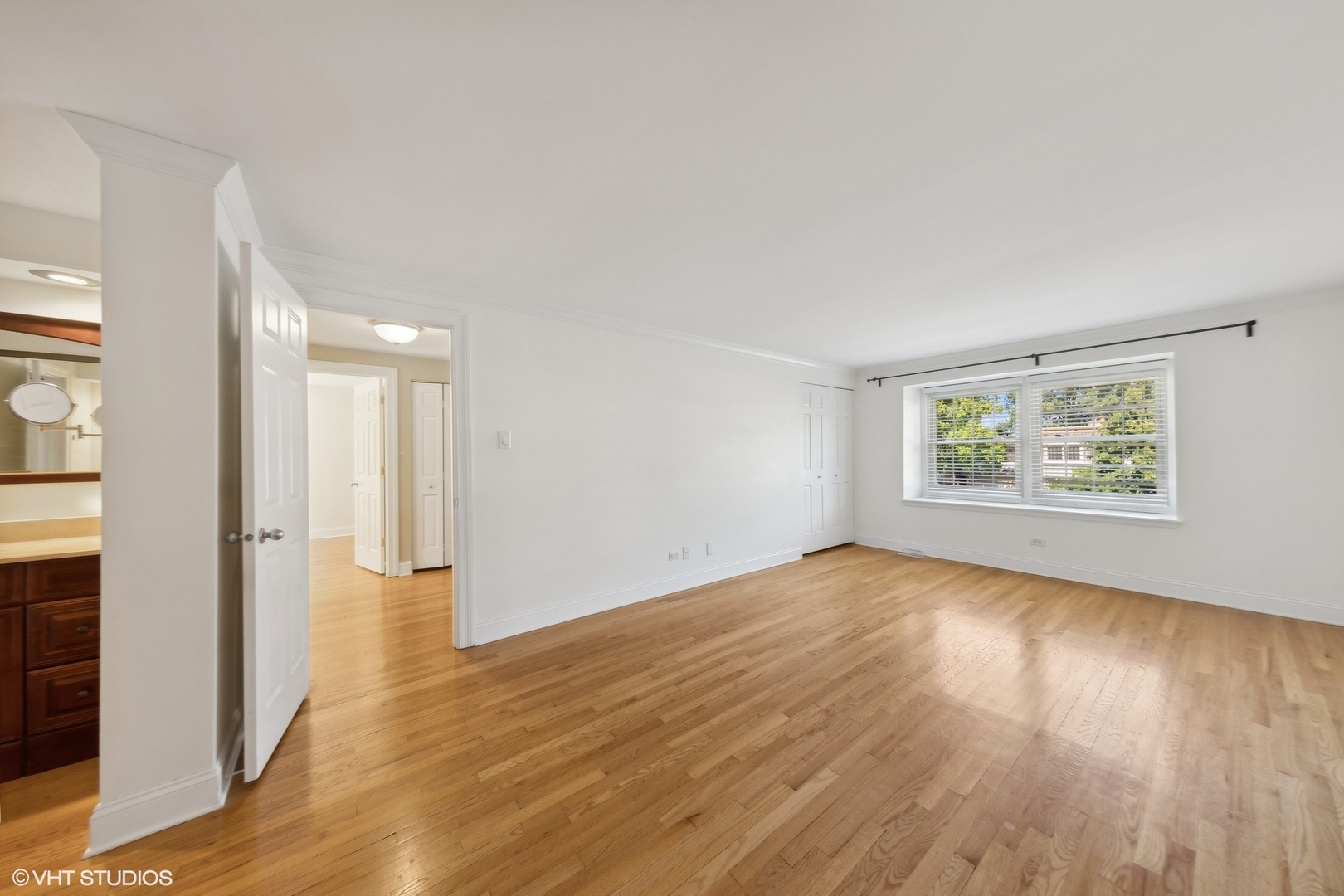 2S750 AVENUE ORLEANS