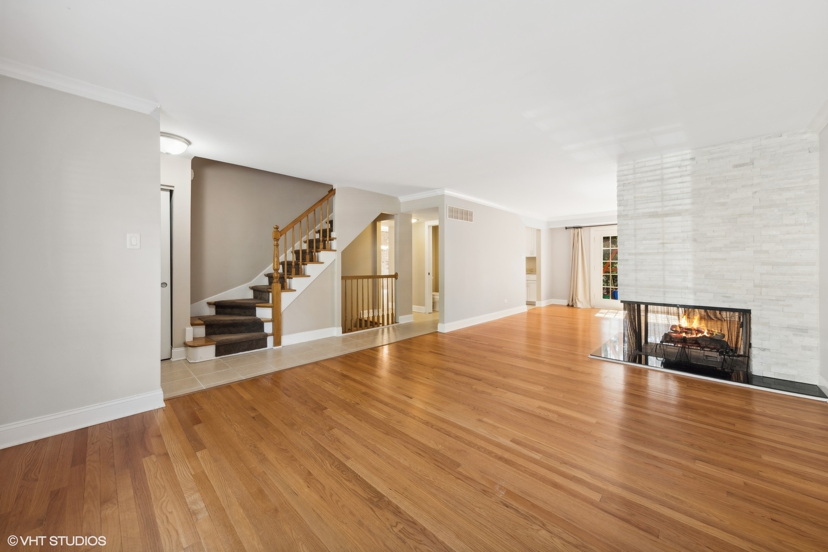 2S750 AVENUE ORLEANS