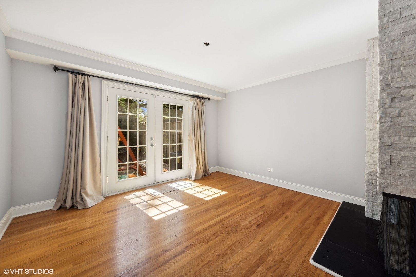 2S750 AVENUE ORLEANS