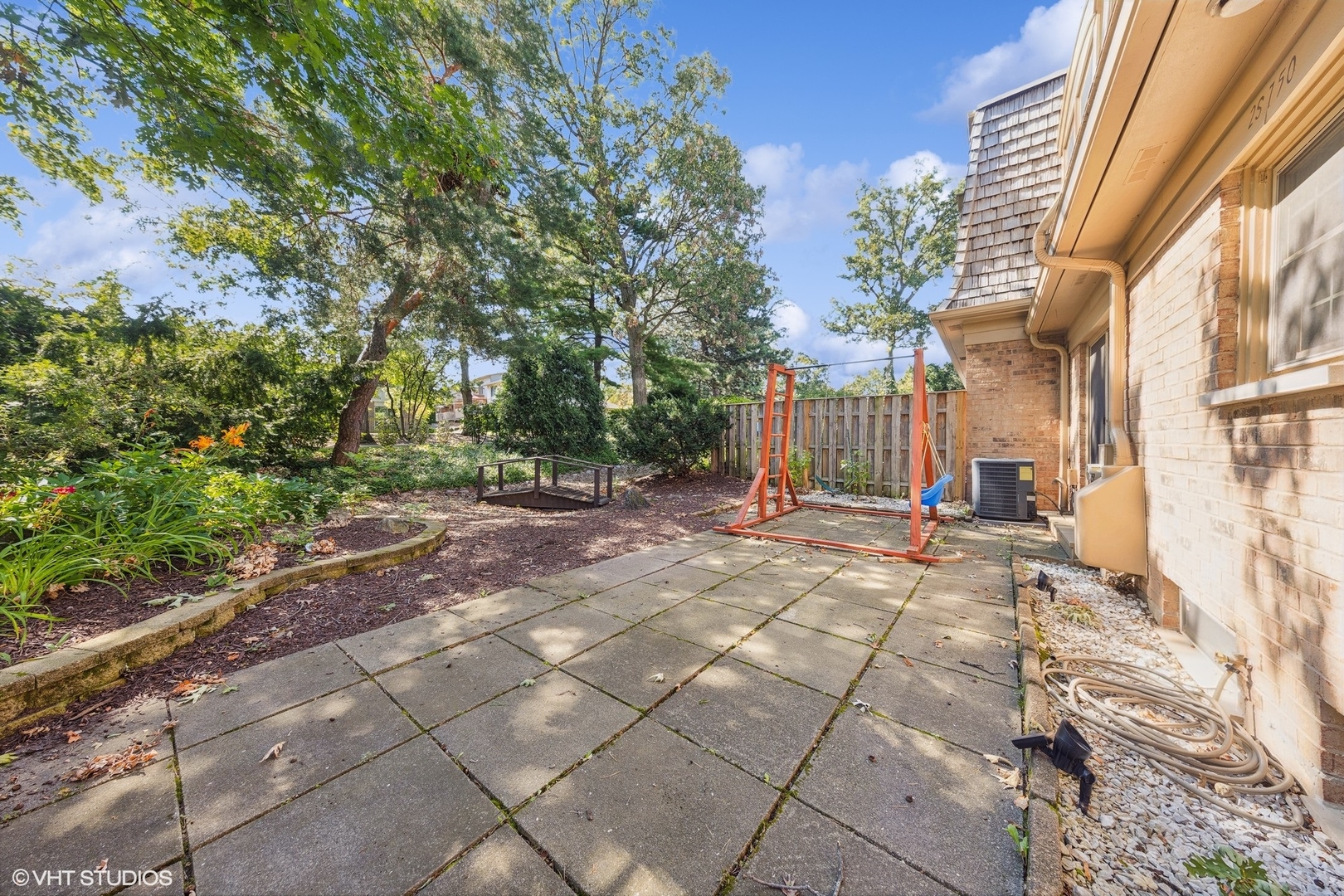 2S750 AVENUE ORLEANS