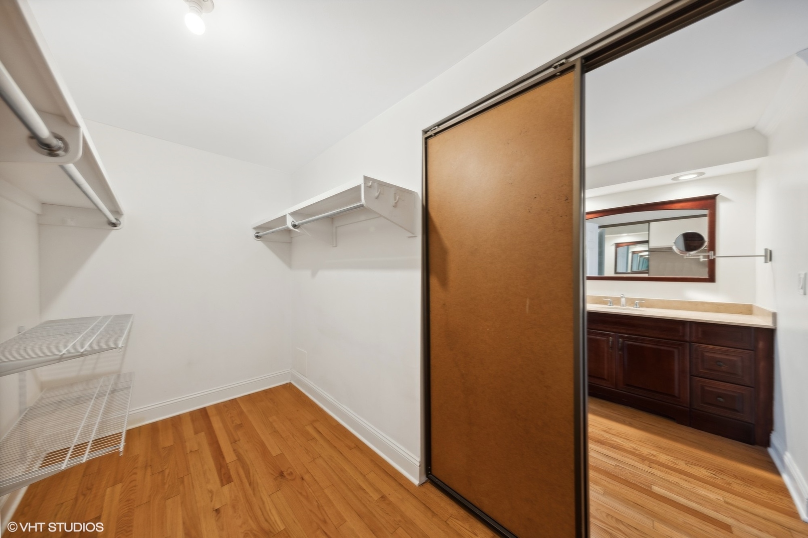 2S750 AVENUE ORLEANS